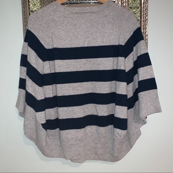 Autumn Cashmere Cape Sweater size XS - Picture 5 of 7